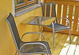 Strandkorb im Sonnenuntergang